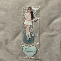 IVE イソ 一番くじA賞 アクリルスタンド