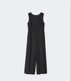 新品タグ付きUNIQLO Vネック ノースリーブ オールインワン ブラック