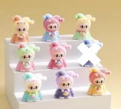 ラブブ labubu フィギュア
