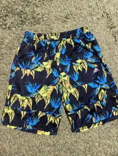 adidas ショートパンツ