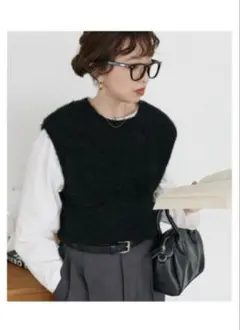 ディスコート 完売品 フェザーヤーンショートベスト　ブラック