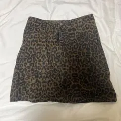 ヒョウ柄デニム風ミニスカート