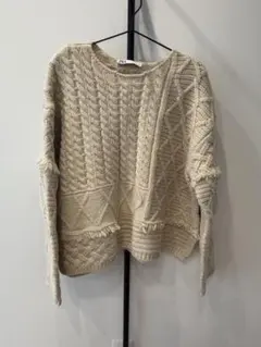 ZARA アイボリー ケーブルニットセーター