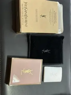 YSL ラディアント タッチ ブラーパウダー 1のサムネイル