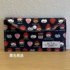 マルチケース　通帳ケース　ハンドメイド　ねこちゃん　いちご　ベリーにゃん