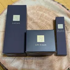 N organic Vie ローション 、 クリーム、リンクルパックエッセンスのサムネイル
