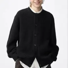 【完売品】GU リリヤーンクルーネックカーディガン M 黒