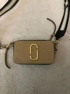 お値下げ中！MARC JACOBS ベージュ ショルダーバッグ