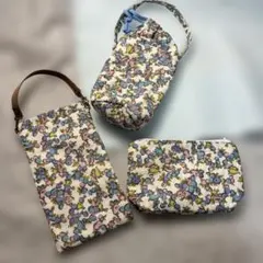 ブルーベリー柄のポーチとボトルカバー　3点セット