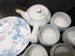 急須と湯呑み5個、皿2枚セット