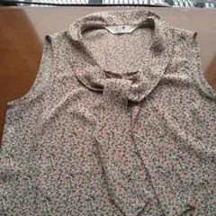 ノースリーブボウタイブラウス