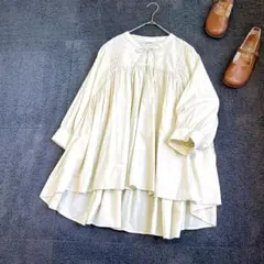 【HEAVENLY】ピンタックギャザーブラウス　体型カバー　ゆったり　ナチュラルのサムネイル