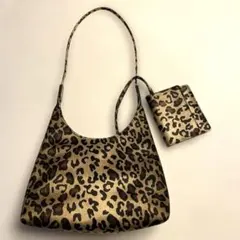 ナインウエストのサムネイル
