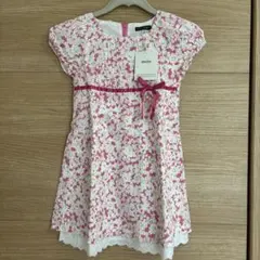 BeBe 花柄ワンピース 120cmのサムネイル