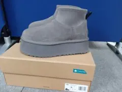 UGG グレー ムートンブーツ 6