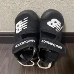 New Balance ブラック ベビーシューズ