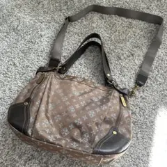 Item thumbnail for item e76b118d-a20c-4059-9438-34f232833bcb