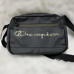【美品】Champion チャンピオン ショルダーバッグ ブラック カモフラロゴのサムネイル