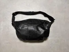 ボッテガヴェネタ レザー ショルダーバッグ イントレチャート ハーフムーンのサムネイル