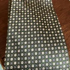 ケンズアイ　ネクタイ