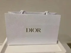 Dior ホワイト　白　紙袋　クリスチャンディオール