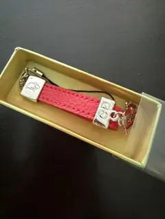 赤 ストラップ