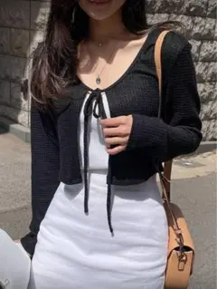 DAZY 長袖 タイフロントクロップド Tシャツ レディース トップス