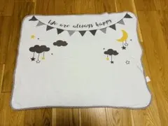 アカチャンホンポ　おくるみごろりんアート