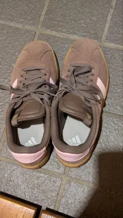 adidas 厚底スニーカー ブラウン ピンクのサムネイル