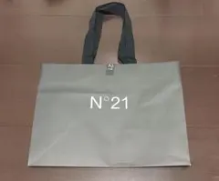 各種紙袋　高級ショッパー　手提げ袋　ギフトバッグ　ブランド：N゜21　5枚あり