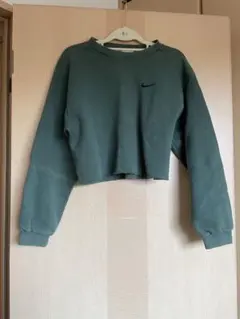 NIKE グリーン　刺繍ロゴ　スウェット