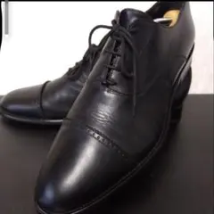HILTON 内羽根パンチドキャップトゥ 黒 44/28cm 良音のサムネイル