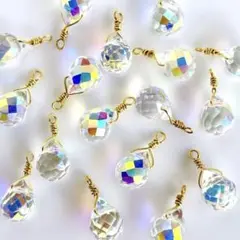 122.ティアドロップガラスビーズ　多面カット28個