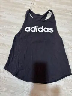 adidas タンクトップ