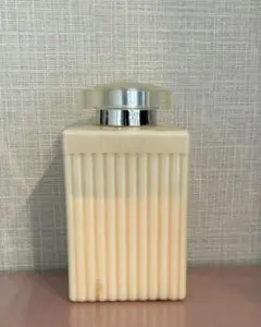 美品】Chloe Body Cream 150ml クロエ ボディクリーム - メルカリ