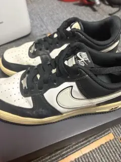 NIKE AIR FORCE 1 スニーカー ブラック ホワイト