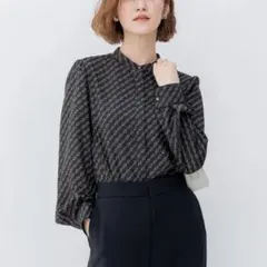 完売 美品 23区 洗える Ratti チェーンモチーフ ボウタイブラウス 44