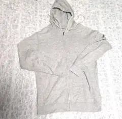 ユニクロ　グレー フルジップ フード付きパーカー Lサイズ