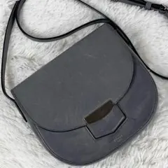 美品 セリーヌ レザー ショルダーバッグ スモール トロッター ロゴ型押し 灰色