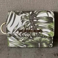 新品✨ MICHAEL KORS✨マイケルコース✨コンパクトウォレット✨折り財布