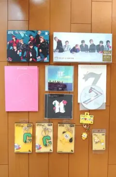 BTS　CD・キーホルダー、まとめて１１品