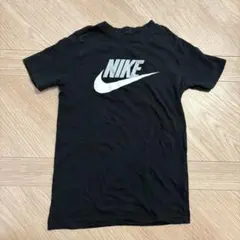 NIKE ブラック Tシャツ