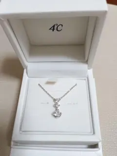 4℃　ネックレス　エターナルシルバー　ジルコニア　3石　ほぼ新品未使用