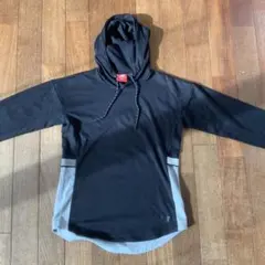 New Balance ブラックパーカー Sサイズ