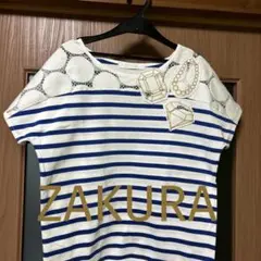 ★お値下げ　ザクラ　宝石刺繍のブルーボーダーTシャツ★