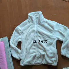 ホワイト フリース ジャケットXLサイズ