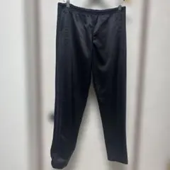アディダス　adidas トラックパンツ　オールブラック　サテン　スナップボタン