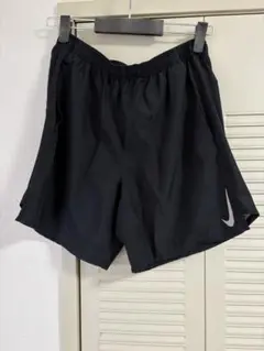 Nike ブラックショートパンツ ランニング