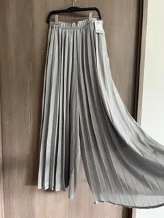 グレー プリーツ ロングスカート