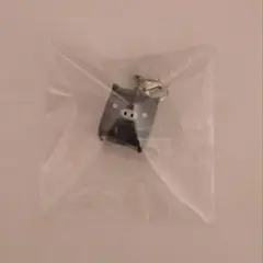 サンエックスユニバース　マスコットチャーム　モノクロブー　くろ